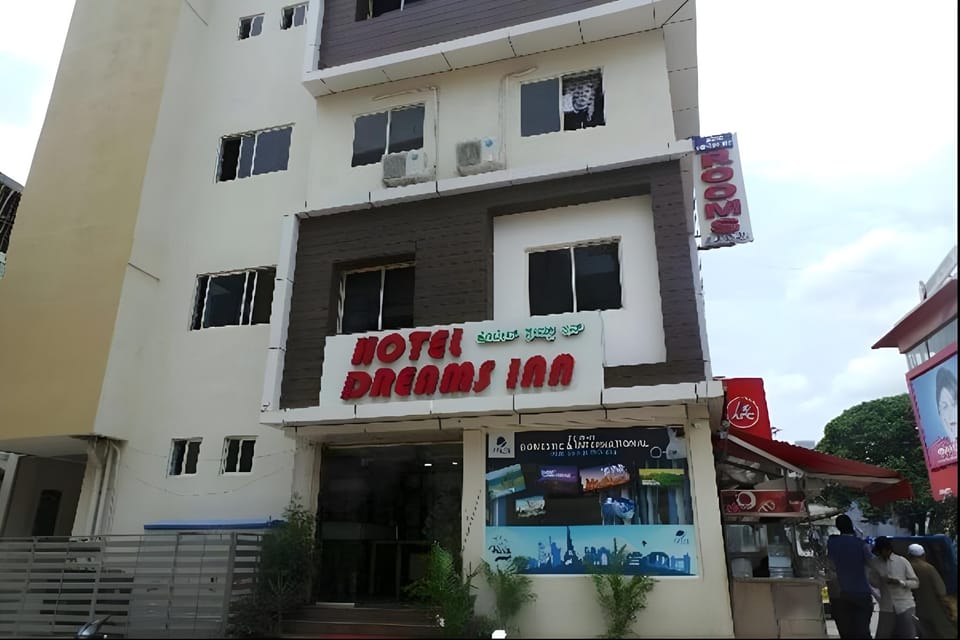Hotel new dreams inn Hotel in Bengaluru