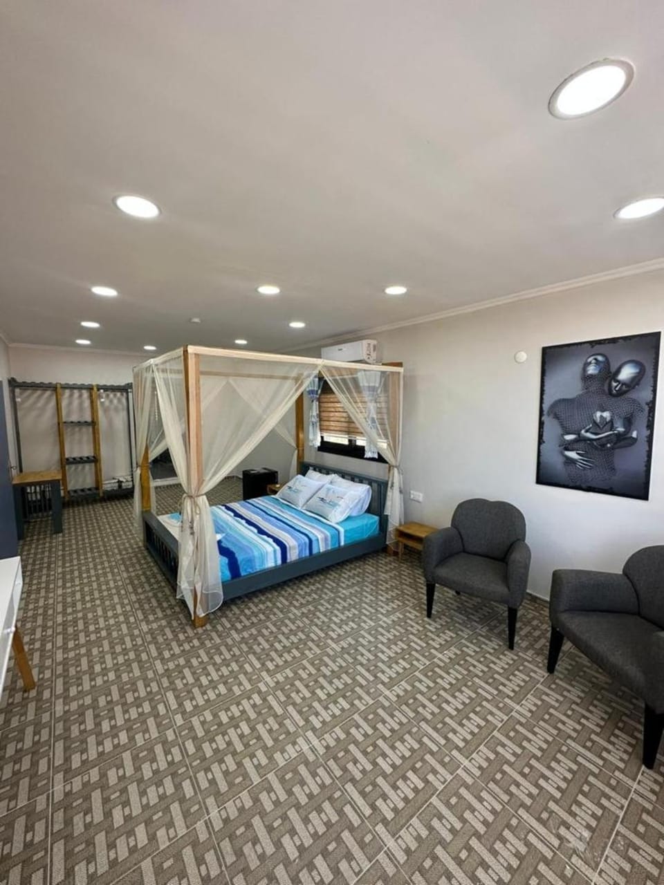 Suite room
