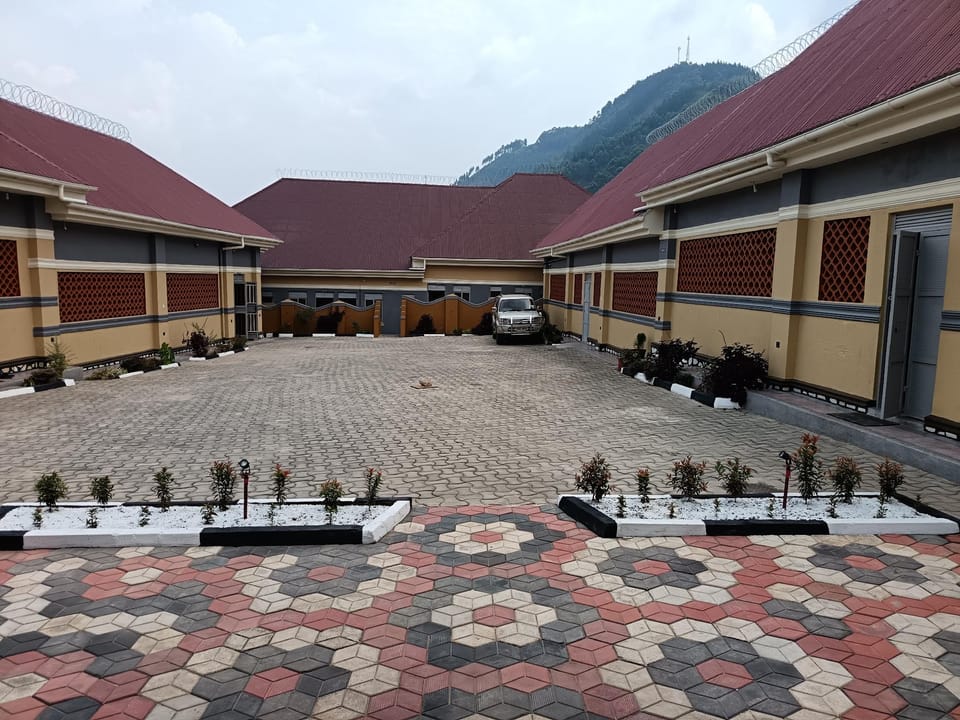Nshevi safari hotel  Lodge in Uganda