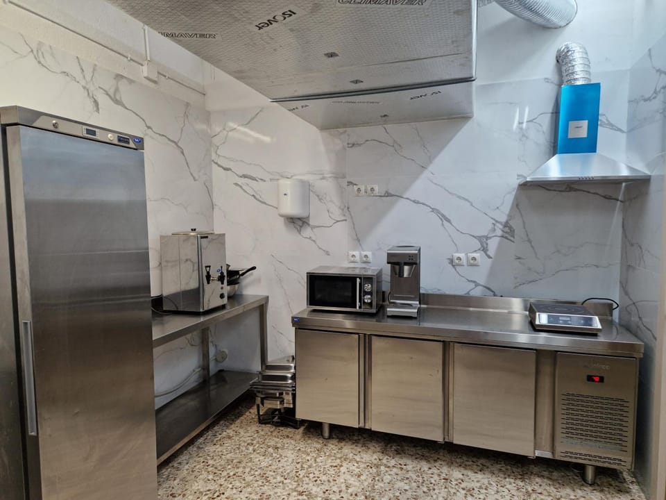PALOMERAS Coliving & Coworking Hostel in Madrid