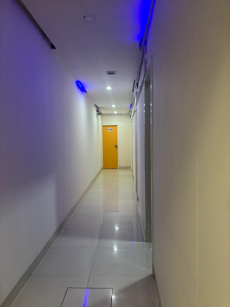 Hotel Silver Shine Hotel in Mumbai