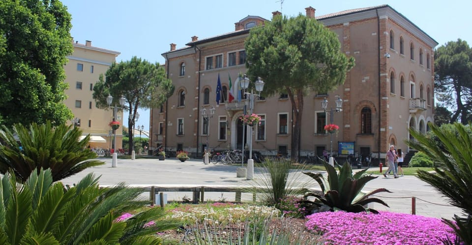 Spacious stay for families and friends in Grado Apartment in Grado