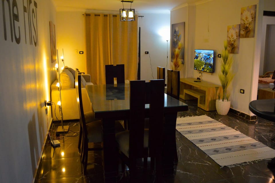 شقة فندقية مميزة قرب الأهرامات Inn in Egypt