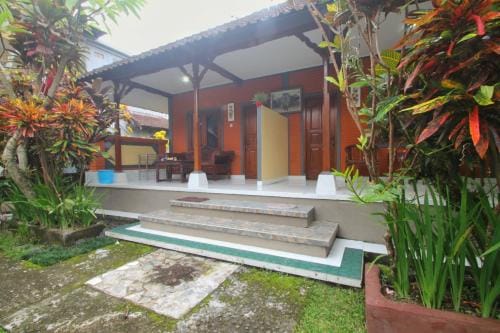 Monka House Hotel in Ubud