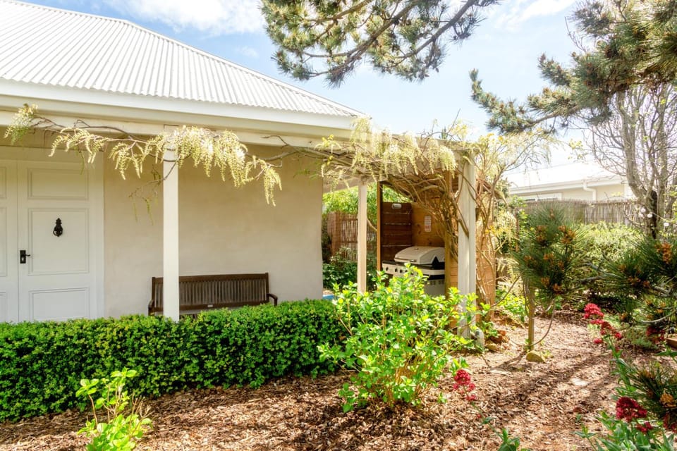 Woodstock Suite Lodge in Nelson