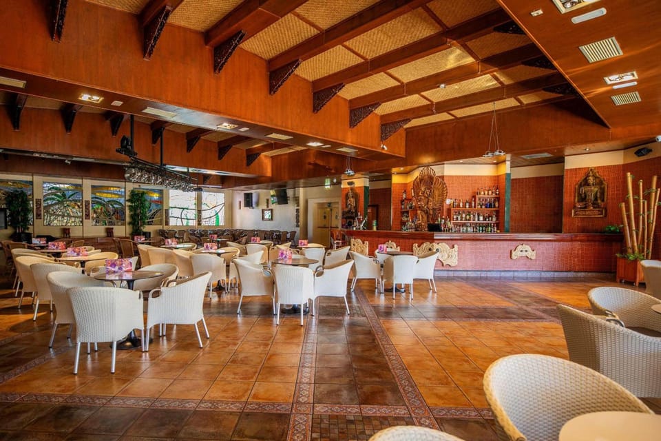 Bar/lounge