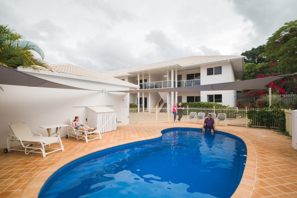 Swimming pool