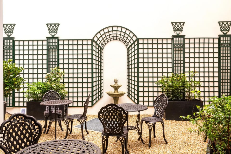 Villa Eiffel Mademoiselle Hotel in Paris
