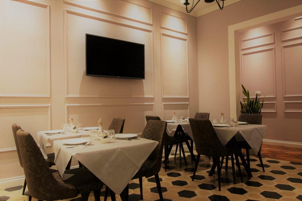 Pistoia INN - Downtown's Charming Rooms Hotel in Pistoia