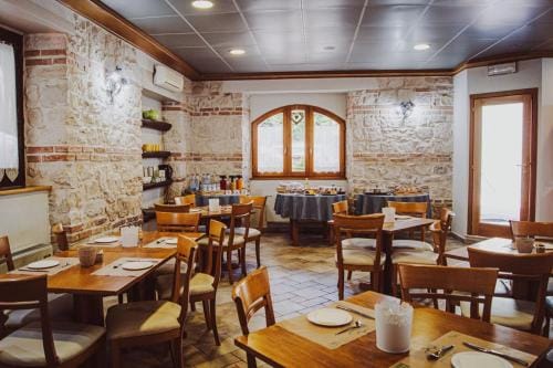 Hotel B&B Pescofalcone Hotel in Caramanico Terme