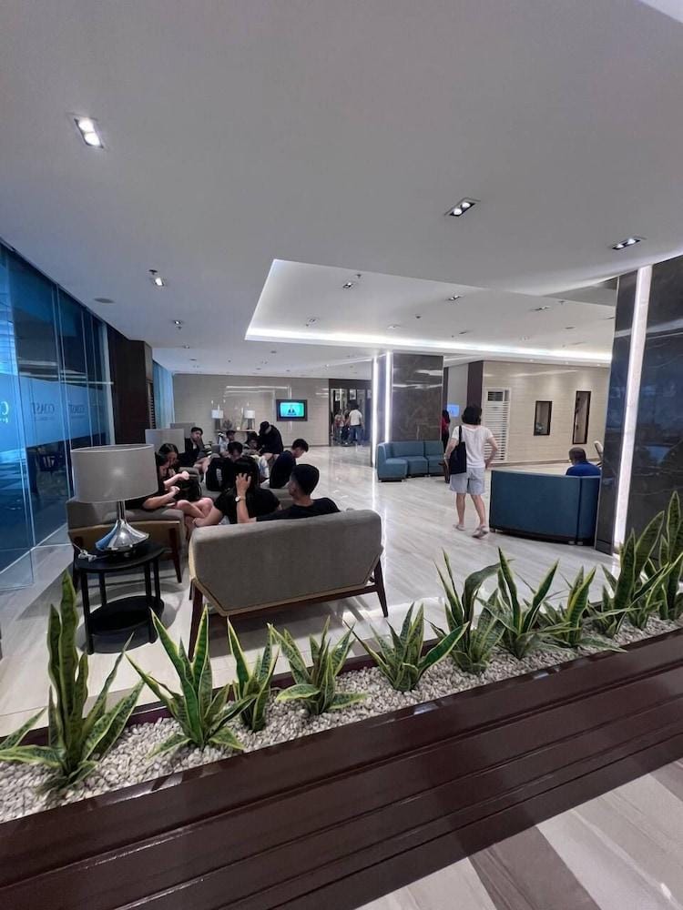 Unistay Coast Res R38 with Bal-Sunset Vw Hotel in Pasay