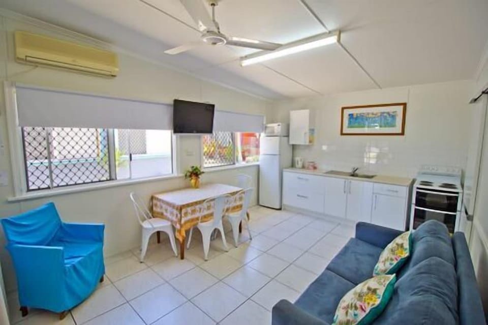 Bargara Gardens Boutique Villas Motel in Bargara