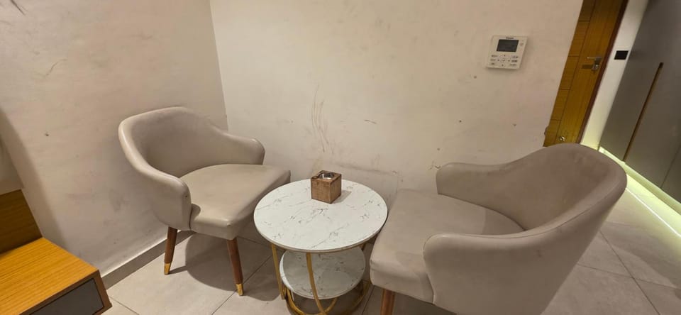 Shatakshi Residency Omaxe Hazratganj Hotel in Lucknow