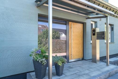 MA-LIVING Miralior Apartment Mainz  3 rooms 110sqm Hotel in Mainz