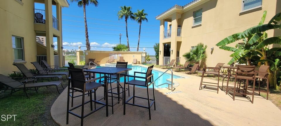 Las Verandas 2 Bedroom Home by RedAwning Hotel in South Padre Island
