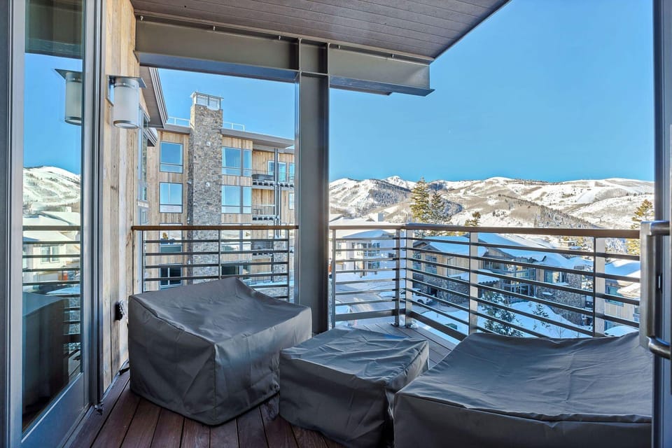 Gorgeous Five Bedroom Penthouse in the Heart of Park City 5 Apartment Hotel by RedAwning Hotel in Park City