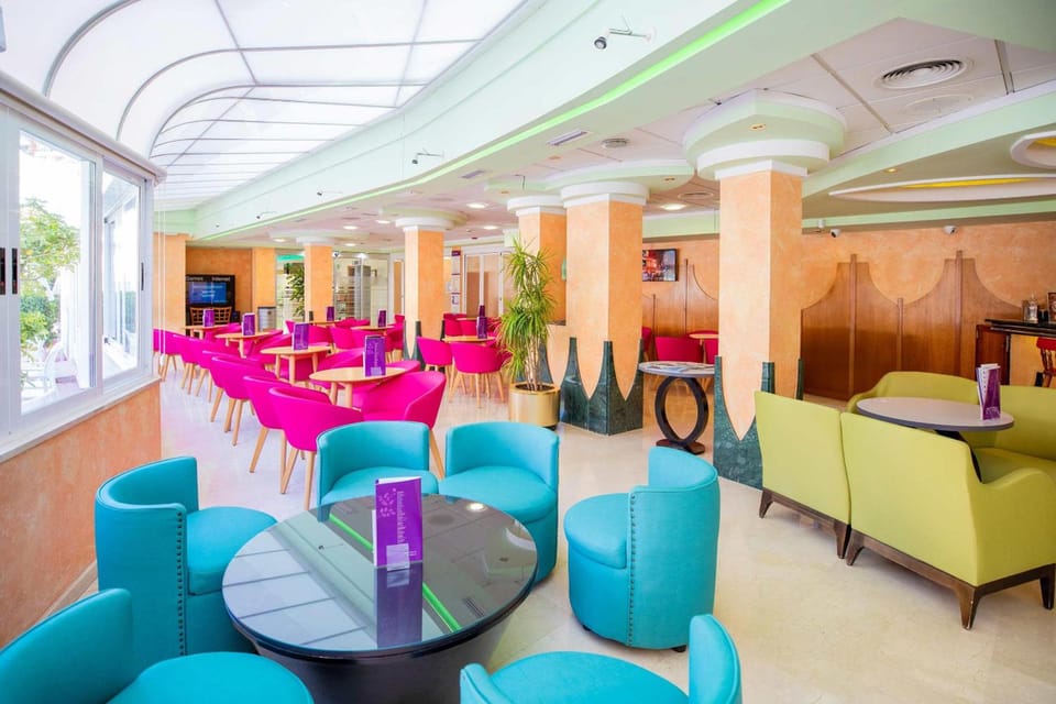 Bar/lounge