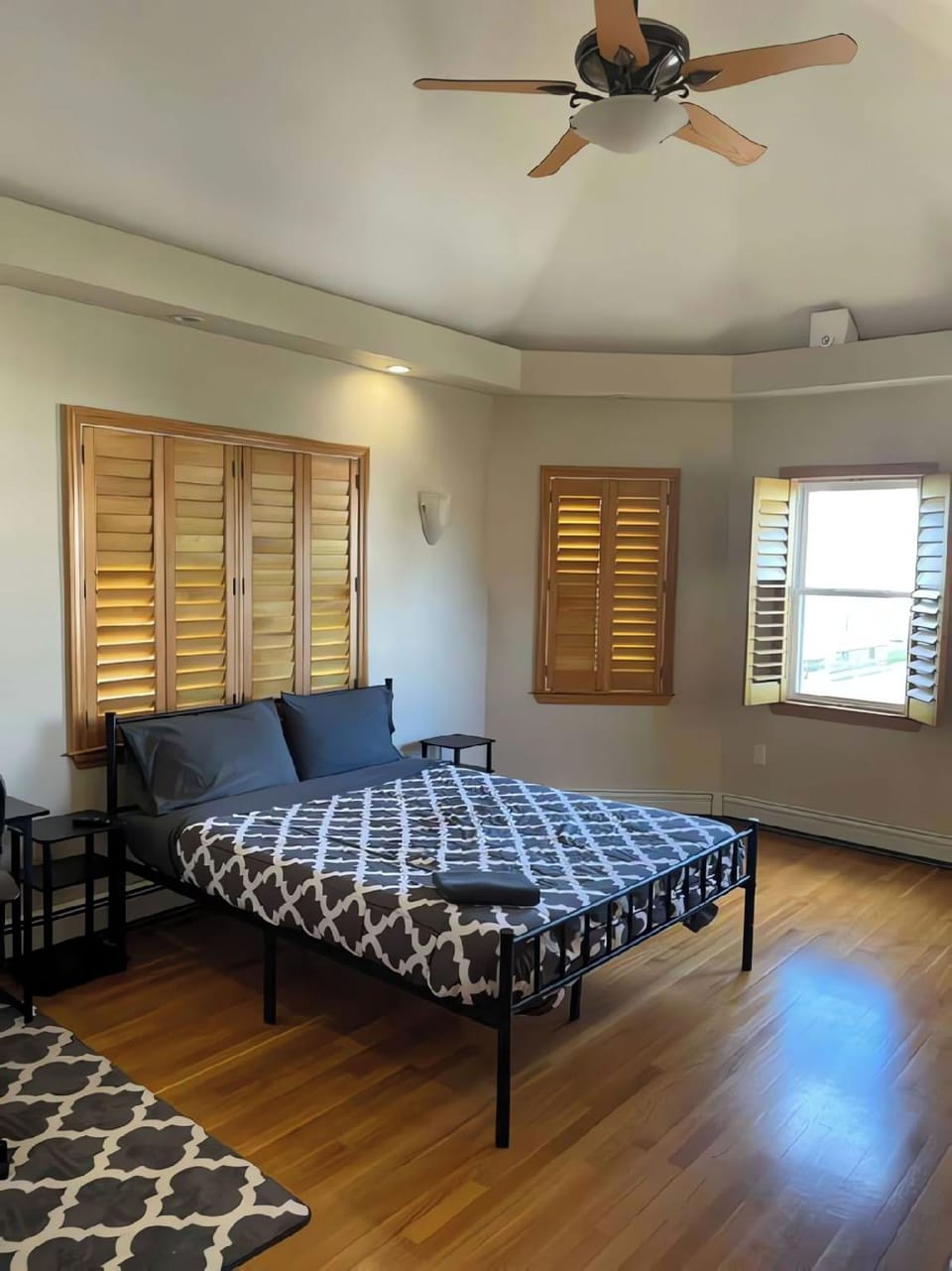 Homestay In Boston - Hotel in South Boston