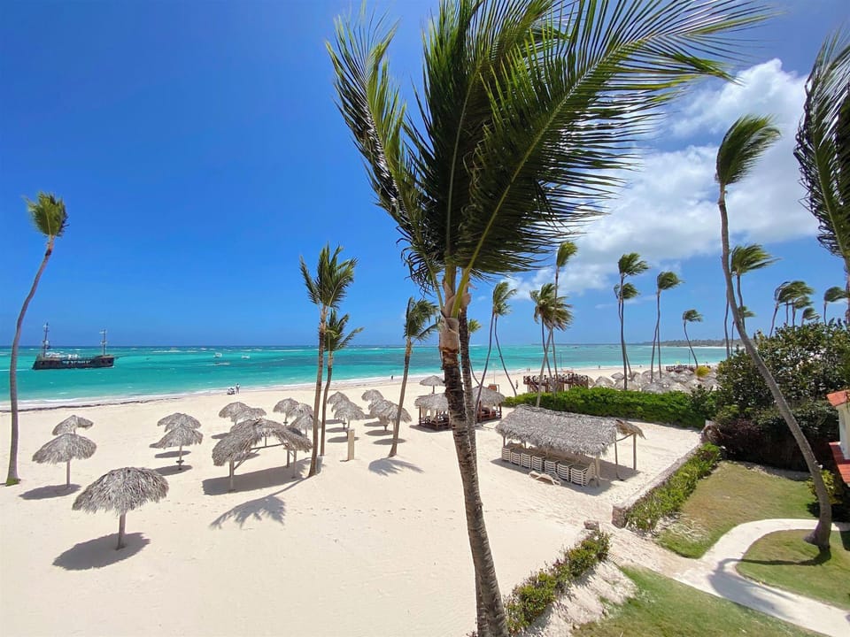 DELUXE STUDIOS HOTEL POOL AND BEACH Hotel in Punta Cana