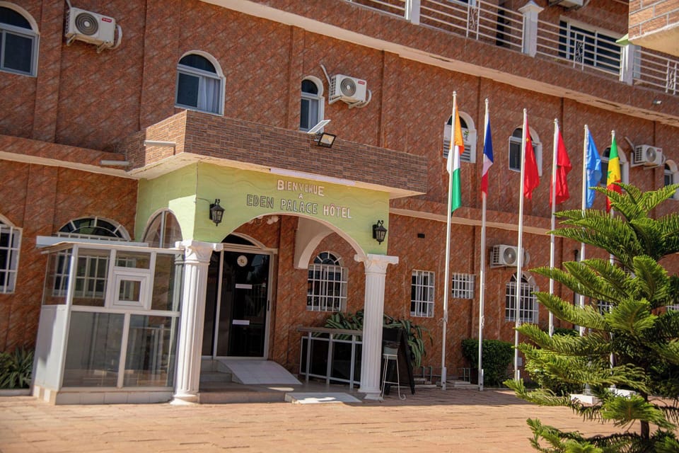 Eden Palace Hotel in Africa