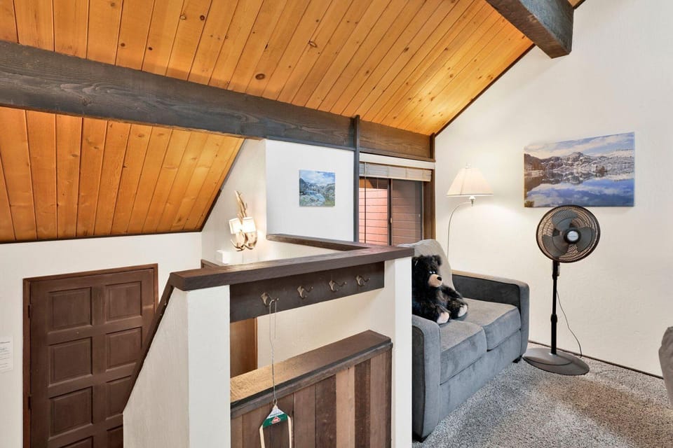 Switzerland Summit Condo #2569 Hotel in Big Bear