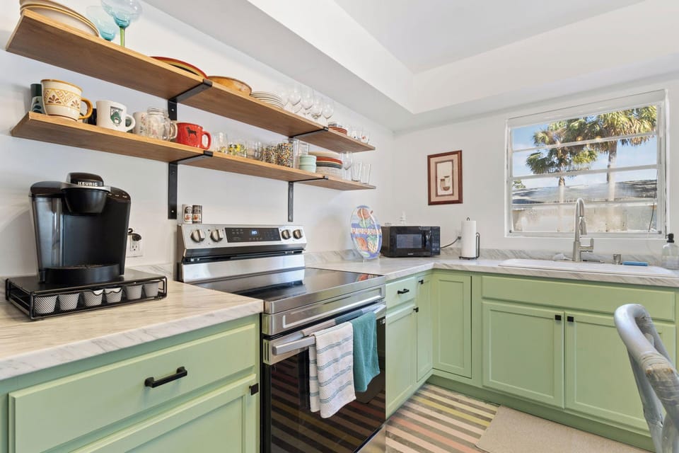Pet-Friendly Crystal River Retreat - Near Manatees & Golf Hotel in Florida