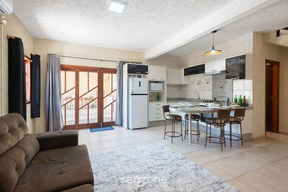 Fully Equipped Houses in a Condominium With a Pool, 110m From the Beach - Onis Hotel in State of Santa Catarina