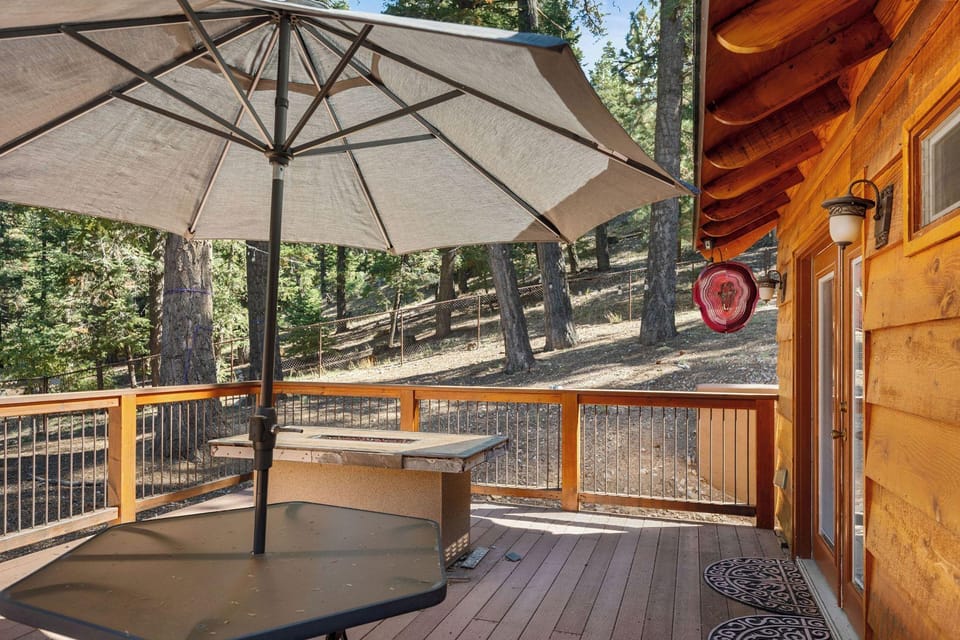 All in Cabin Hotel in Big Bear
