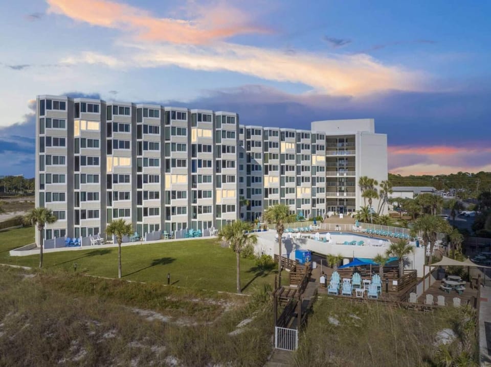 Beach Front Ocean View Condo - Top of the Gulf 804 Hotel in Panama City Beach