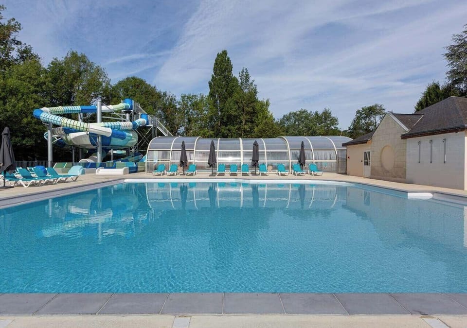 Camping Domaine de la Brèche Hotel in Pays de la Loire