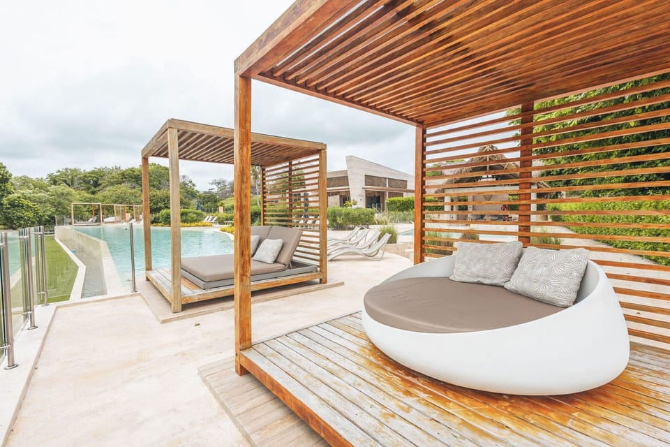 Coastal Villa w Dock Access Pools Hotel in Bolivar