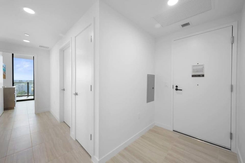 NOK Classy 2BR in Miami Beach Hotel in Miami Beach