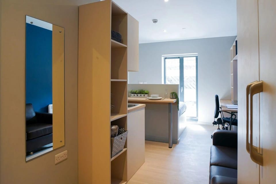 For Students Only - Straits Meadow in Edinburgh City Centre - Campus Accommodation Hotel in Edinburgh