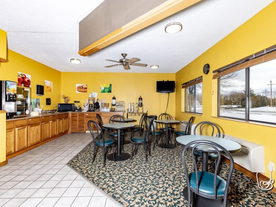 GrandStay Hotel & Suites Hotel in Minocqua