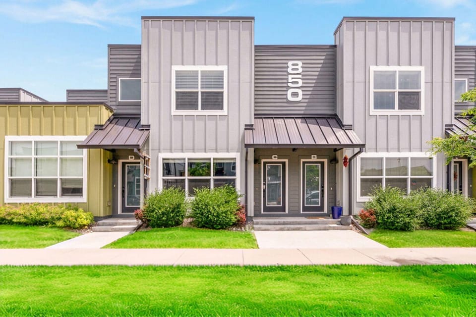 Old Town Escape w/ King Bed, Dog-friendly Hotel in Fort Collins