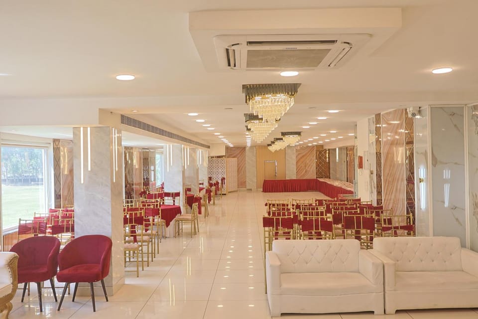 Banquet hall