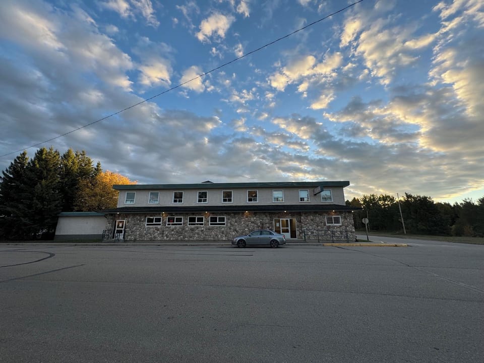 Breton Hotel Hotel in Alberta