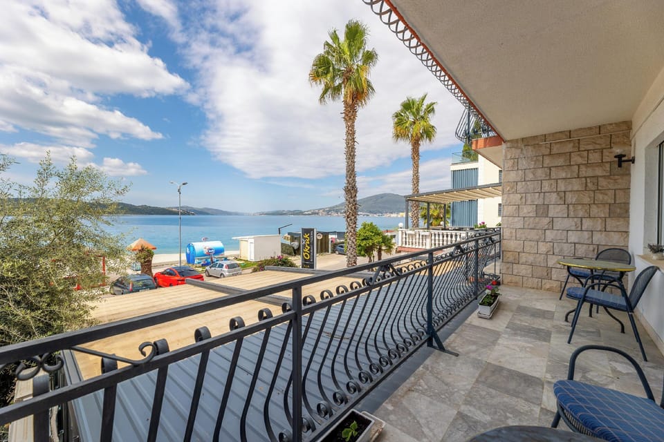 Villa Okruk Hotel in Okrug Gornji
