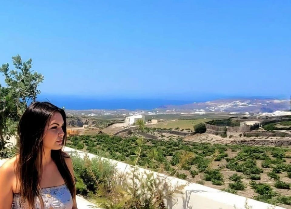 Vista Al Mar Hotel in Santorini