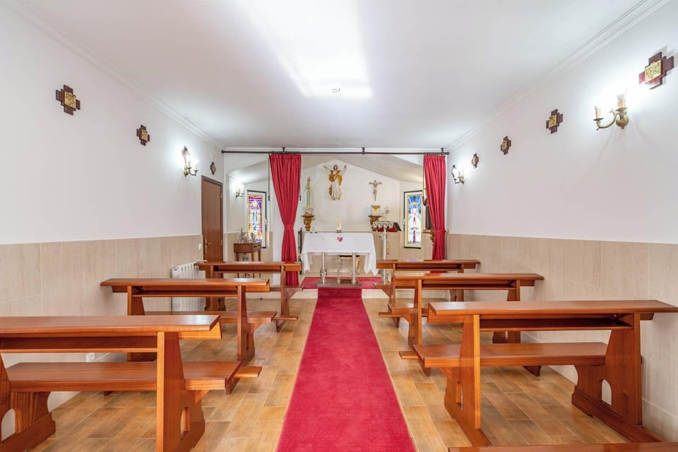 Residencial Padre Pio by Umbral Hotel in Fátima
