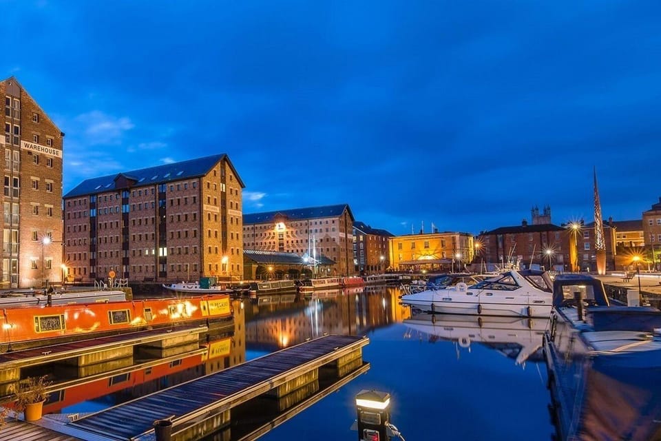 Elliot Oliver - Luxurious 2 Bedroom Apartment With Parking Hotel in Gloucester