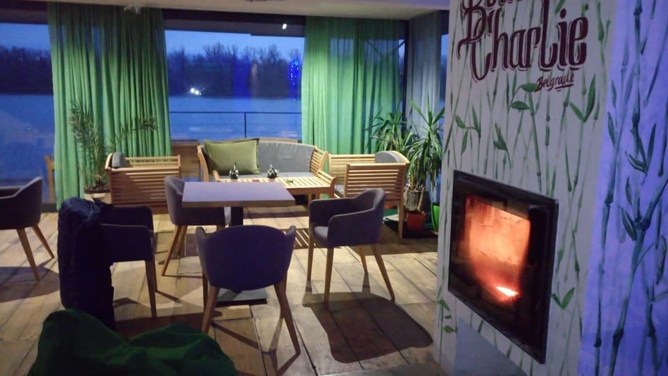 B&B Botel Charlie Hotel in Belgrade