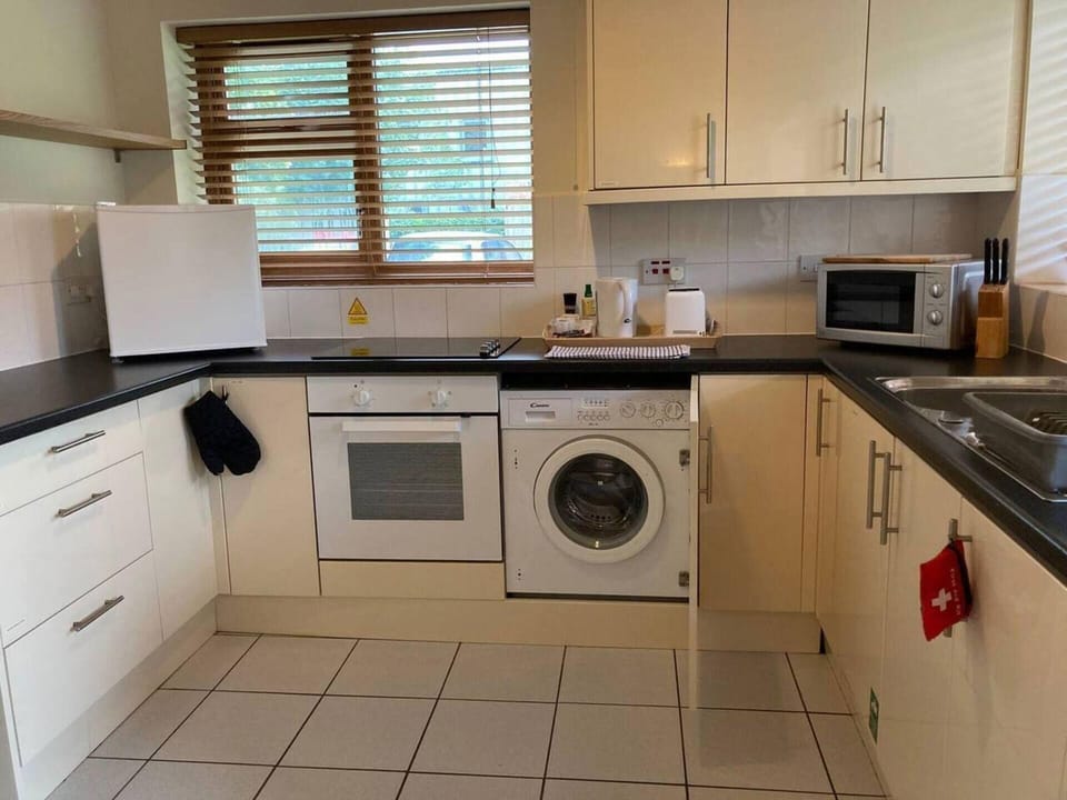 1-bedroom Ground Floor Near Rugby School Hotel in Rugby
