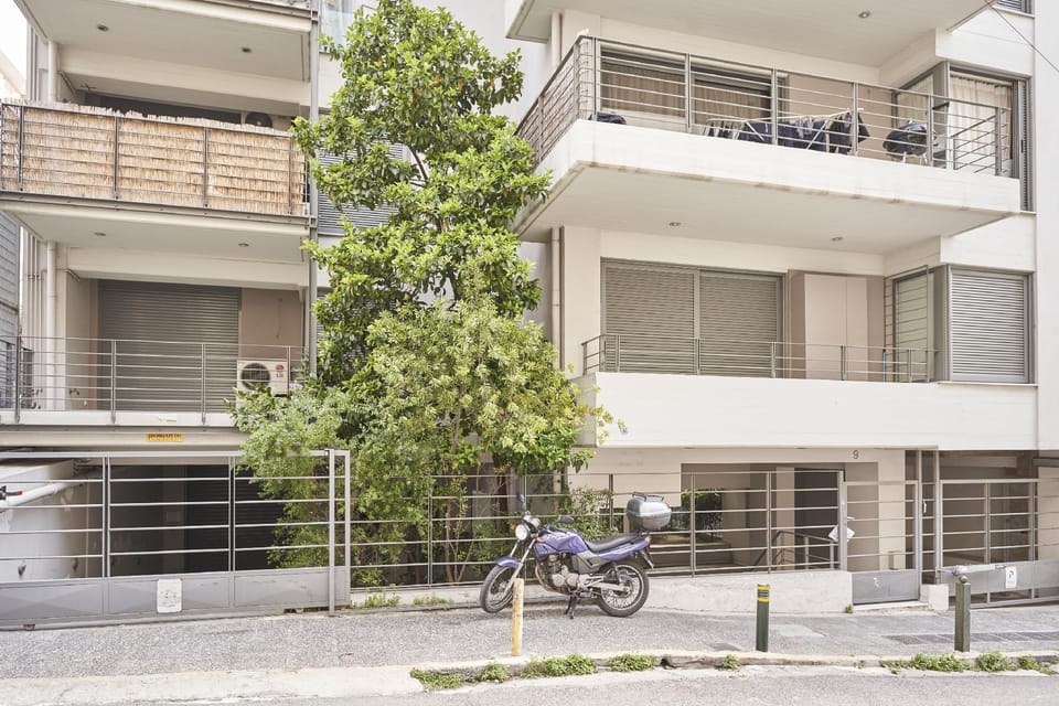 Contemporary Comfy Apt Hotel in Athens