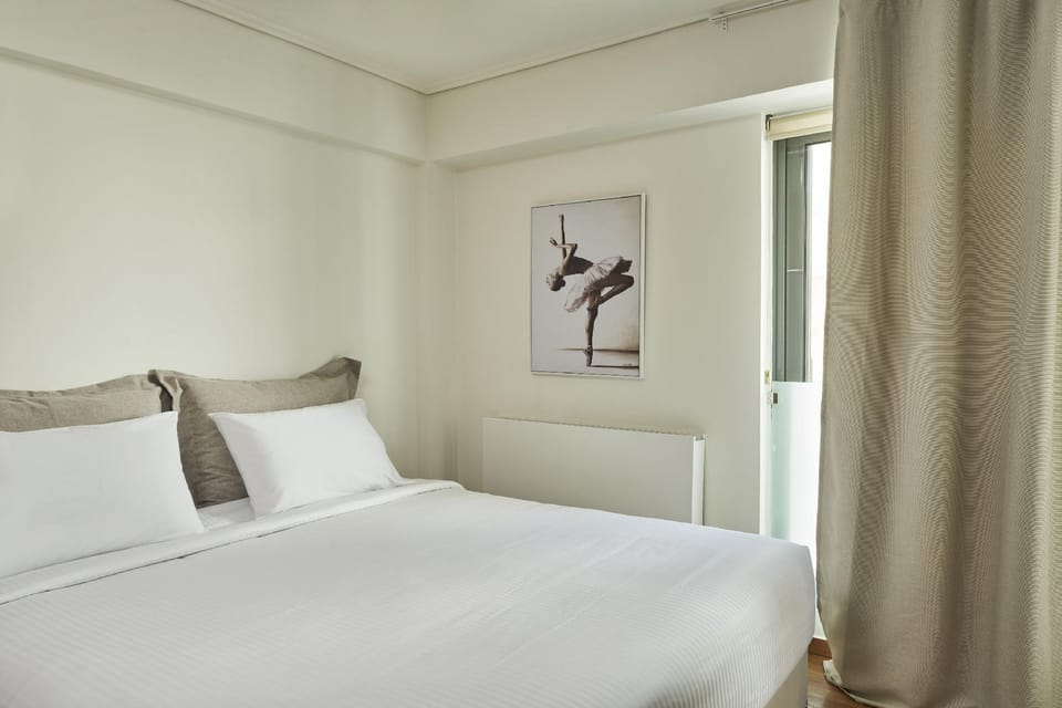 Contemporary Comfy Apt Hotel in Athens