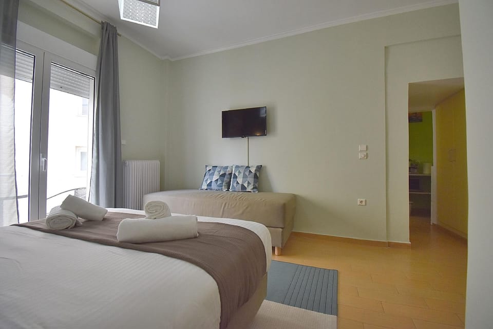 Check Point - Plaka Hotel in Plaka