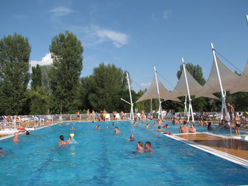 Balatontourist Füred Kemping&Üdülőfalu Hotel in Hungary
