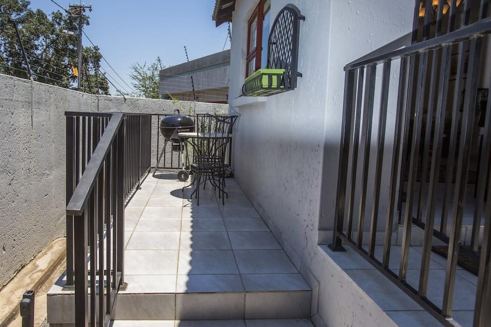 Spacious Garden Cottage Hotel in Sandton