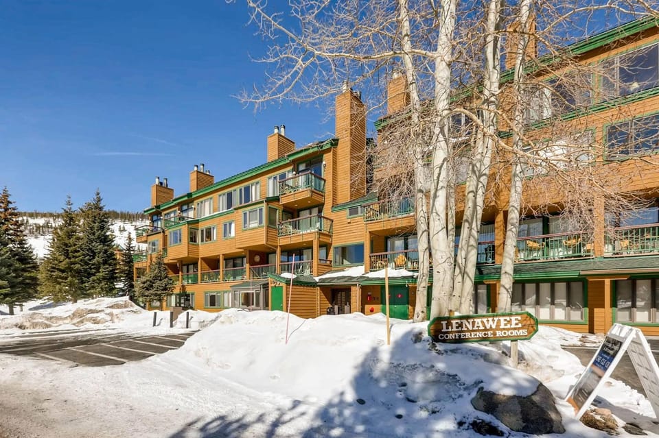 Lenawee 1747 Hotel in Keystone