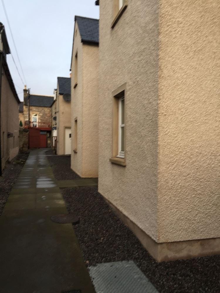 8 Varis Apartments Hotel in High Street